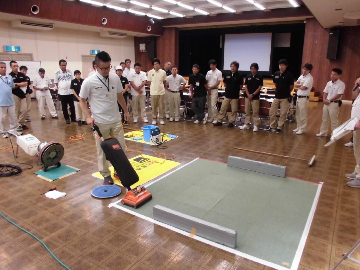 客室管理責任者